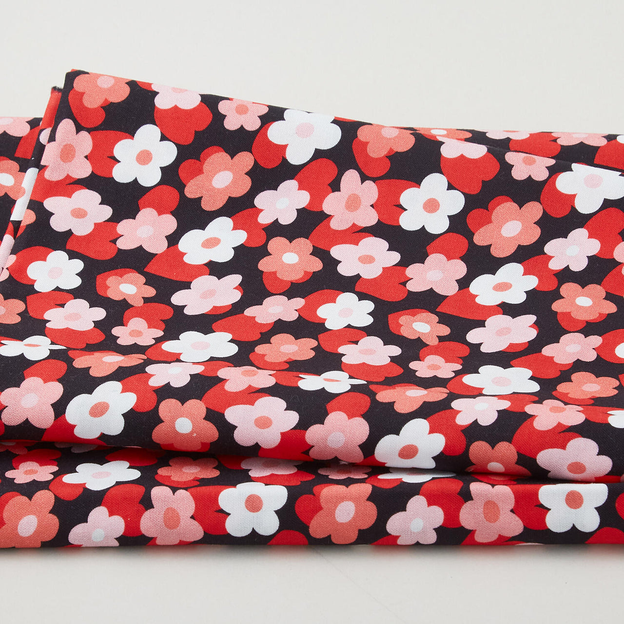 Garden of Love Favorites - Heart Floral Black 2 Yard Cut