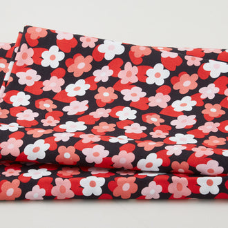 Garden of Love Favorites - Heart Floral Black 2 Yard Cut