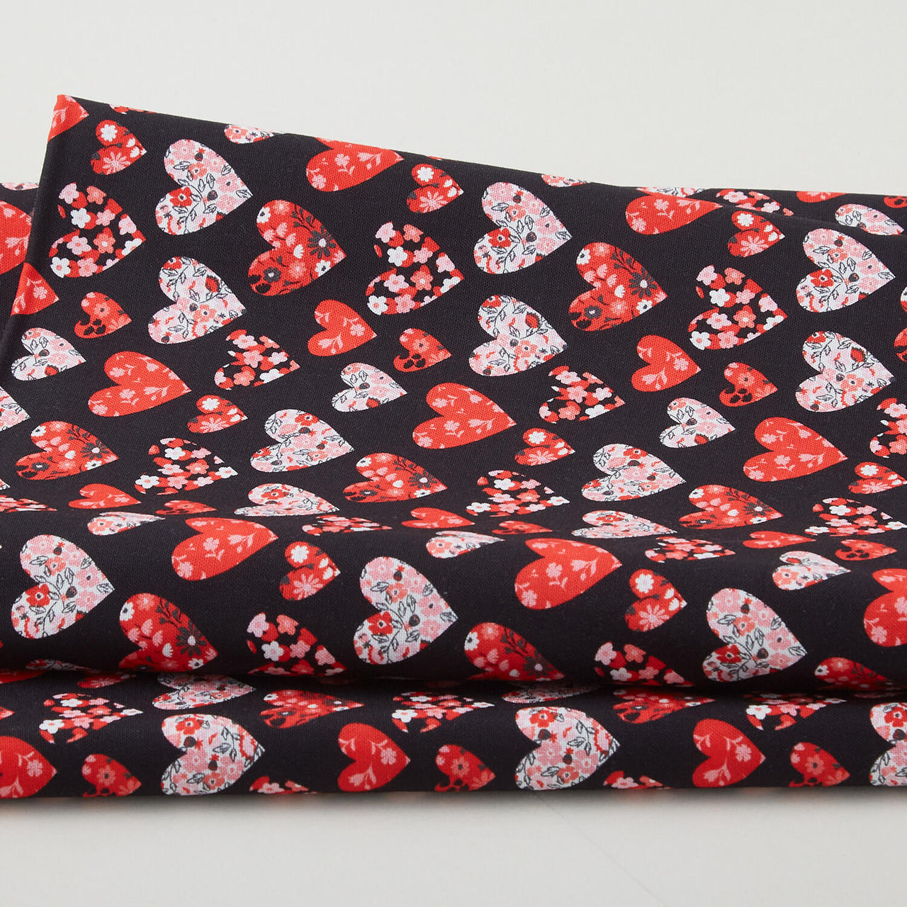 Garden of Love Favorites - Pattern Hearts Black 2 Yard Cut