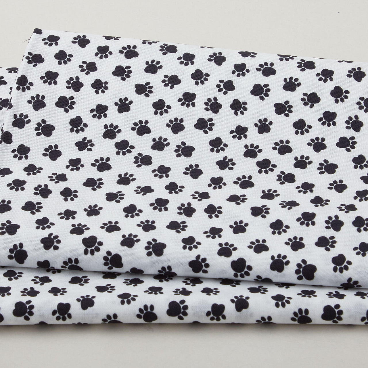 Sit Stay Love Favorites - Paws White 2 Yard Cut