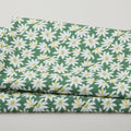 Meadow Breeze Favorites - Daisies Green 2 Yard Cut
