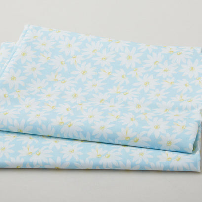 Meadow Breeze Favorites - Daisies Blue 2 Yard Cut