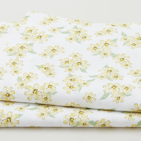 Beez & Honey Favorites - Flower Bouquets White 2 Yard Cut