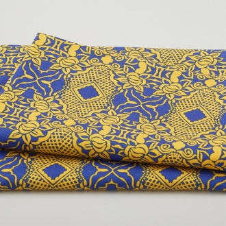 Folk Heart - Windows Gilded 2 Yard Cut