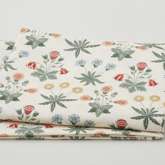 Emery Walker - Daisy Multi 2 Yard Cut