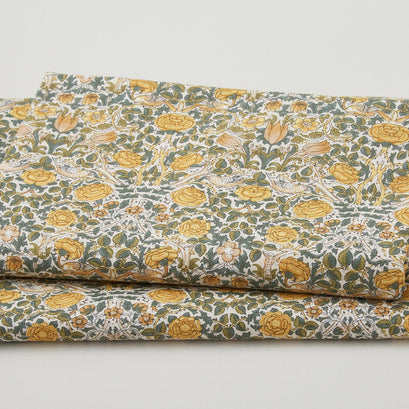 Emery Walker - Small Rose Weld 2 Yard Cut