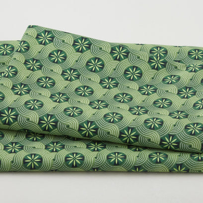 Geo Pop Pearl - Circle Waves Green 2 Yard Cut