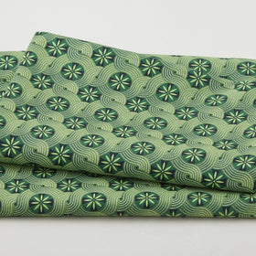 Geo Pop Pearl - Circle Waves Green 2 Yard Cut