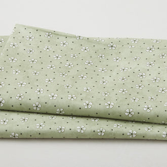 Pocket Full Of Posies - Posies Tossed Green 2 Yard Cut
