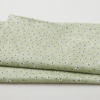Pocket Full Of Posies - Posies Tossed Green 2 Yard Cut