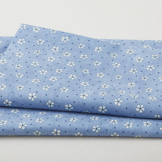 Pocket Full Of Posies - Posies Tossed Blue 2 Yard Cut