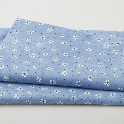 Pocket Full Of Posies - Posies Tossed Blue 2 Yard Cut