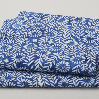Liberty Batiks Favorites - Flower Field Blue Cornflower 2 Yard Cut