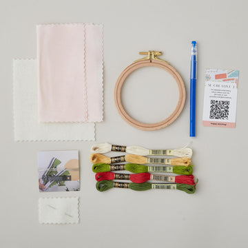 Stumpwork Strawberries Embroidery Kit