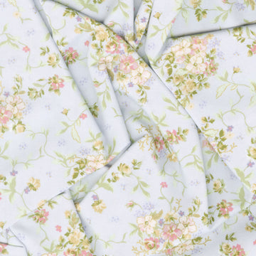 Grand Entrance - Scattered Bouquet Light Purple Metallic Yardage