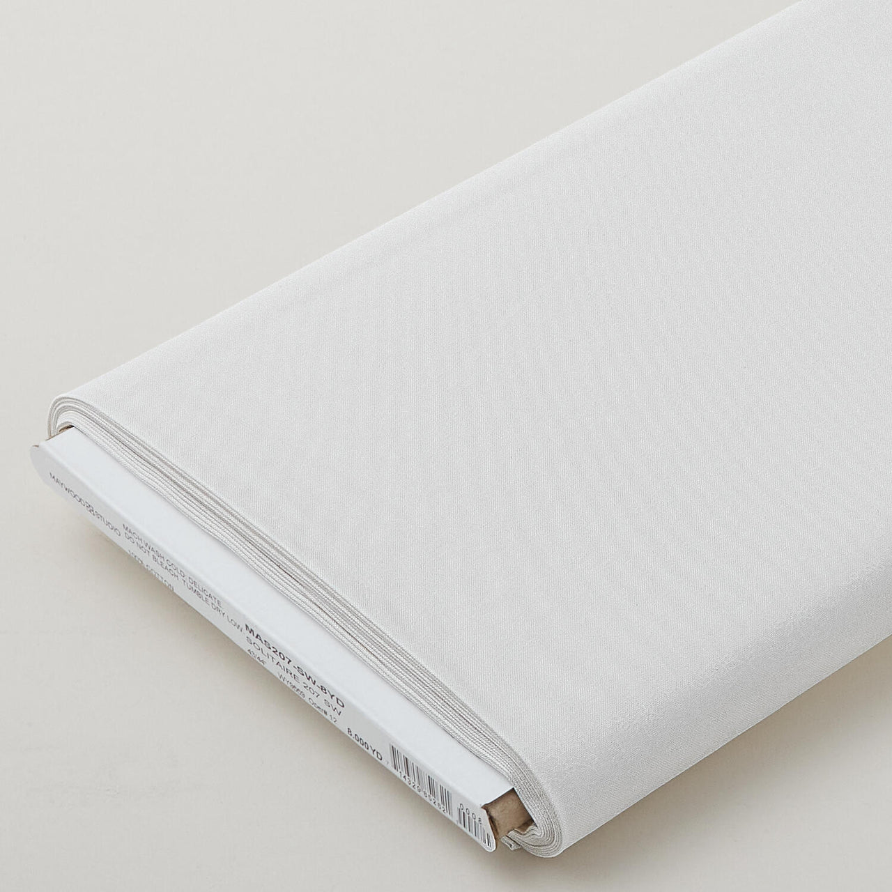 Solitaire Whites - Soft White Lacy Vines 8 Yard Bolt