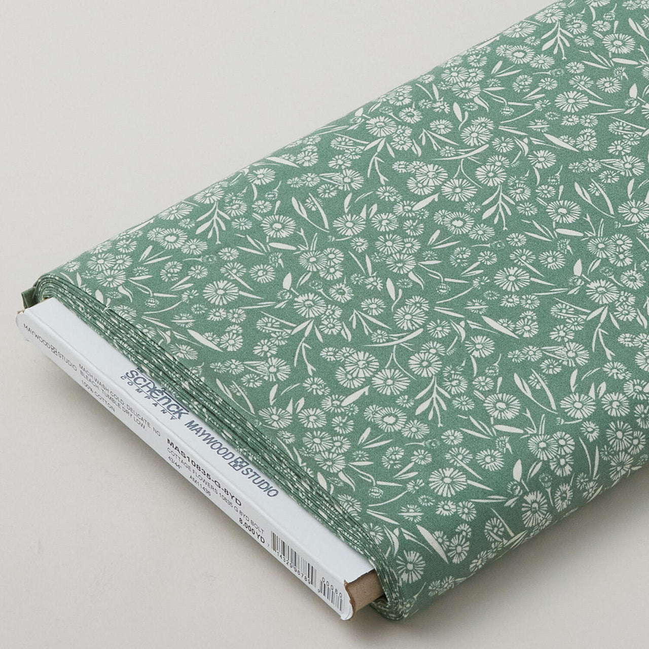 Cottage Flowers - Daisy Green 8 Yard Bolt