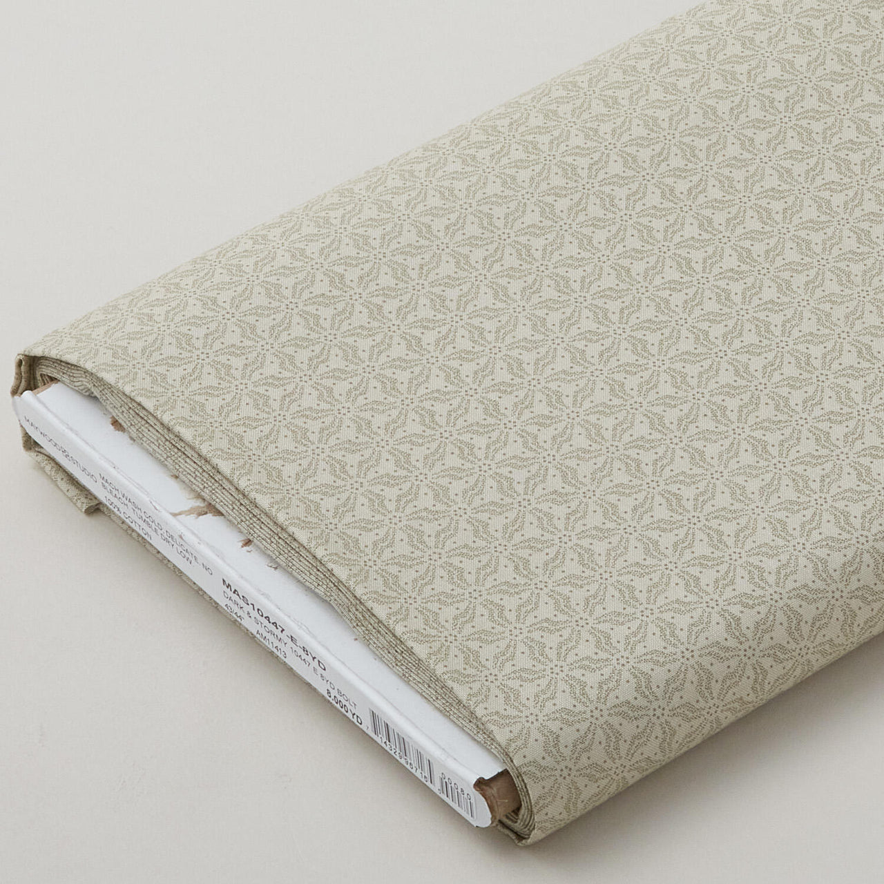 Dark & Stormy - Star Cream 8 Yard Bolt
