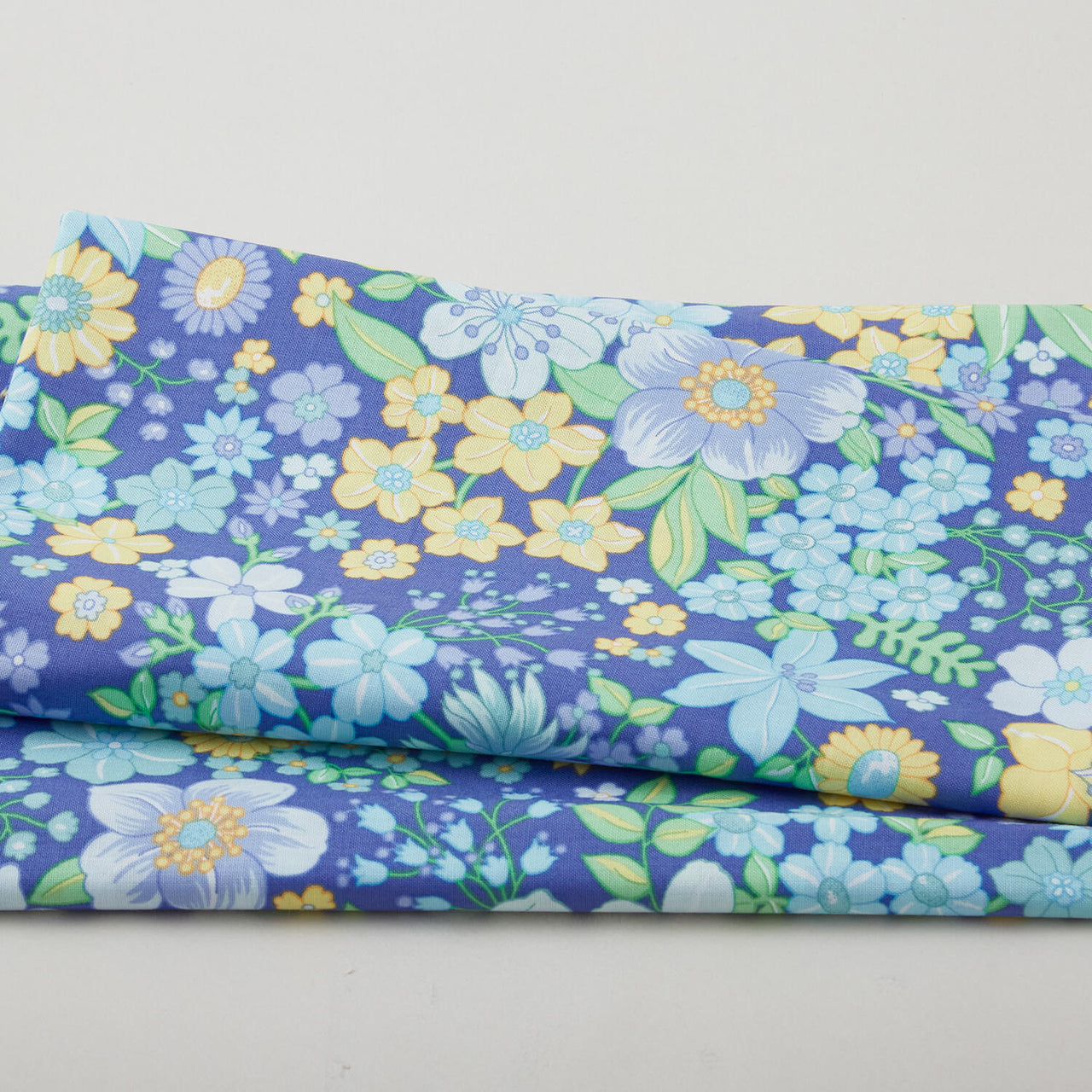 Sunlit Blooms - Focal Floral Blue 2 Yard Cut