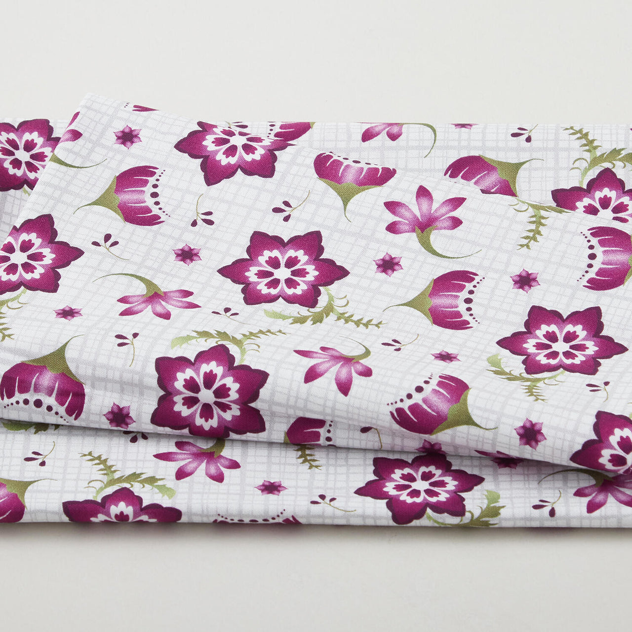 Amour Favorites - Stylized Floral Grey 2 Yard Cuts
