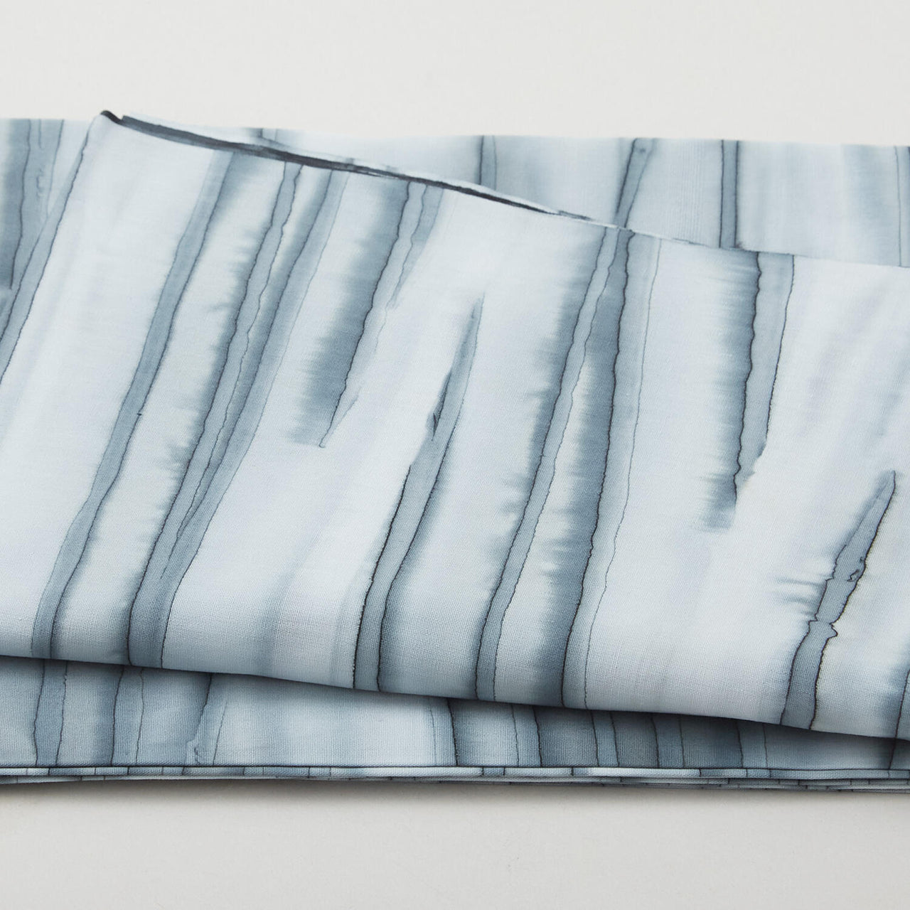 Java Batiks - Midnight Ombre Marble 2 Yard Cut