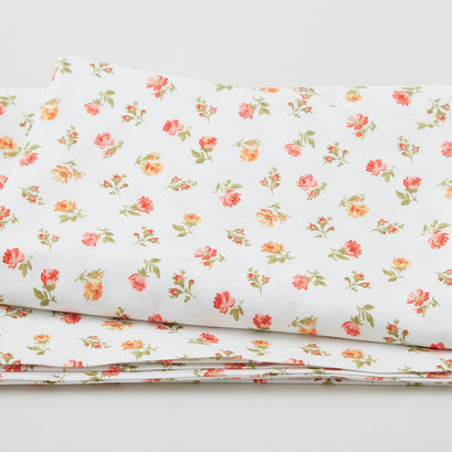 Rose Marie Gifts - Rose Marie Buds Cream 2 Yard Cut