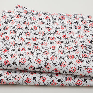 Dancing Daisy on 108" Widebacks Pearl 3 Yard Cut