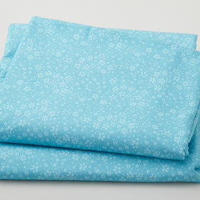 Hana on 108" Widebacks Wave 3 Yard Cut