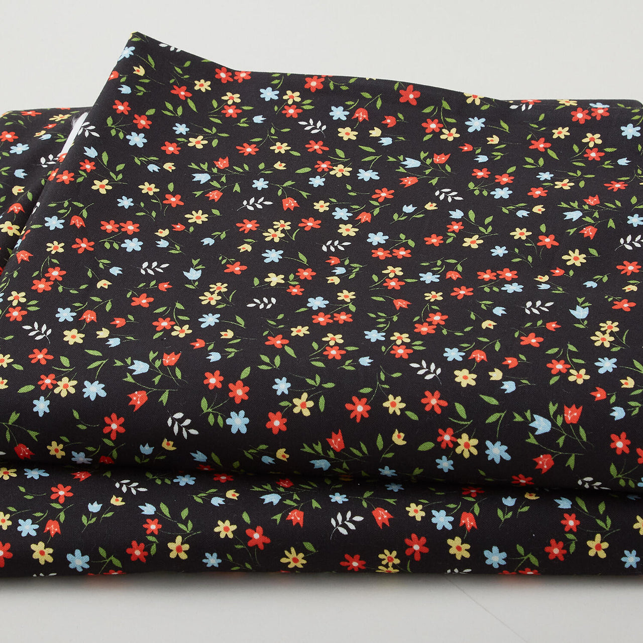 Favorite Flower on 108" Widebacks Black 3 Yard Cut