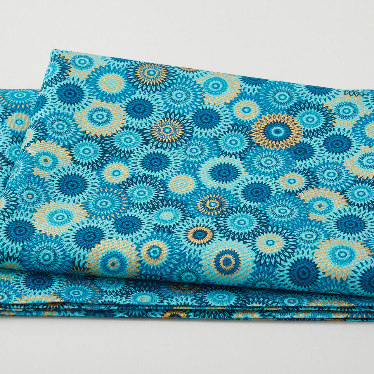 Magnificent Peacock - Fancy Medallion Teal 2 Yard Cut
