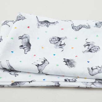 Black & White & Bright Allover - Wonders Of Safari White 2 Yard Cut