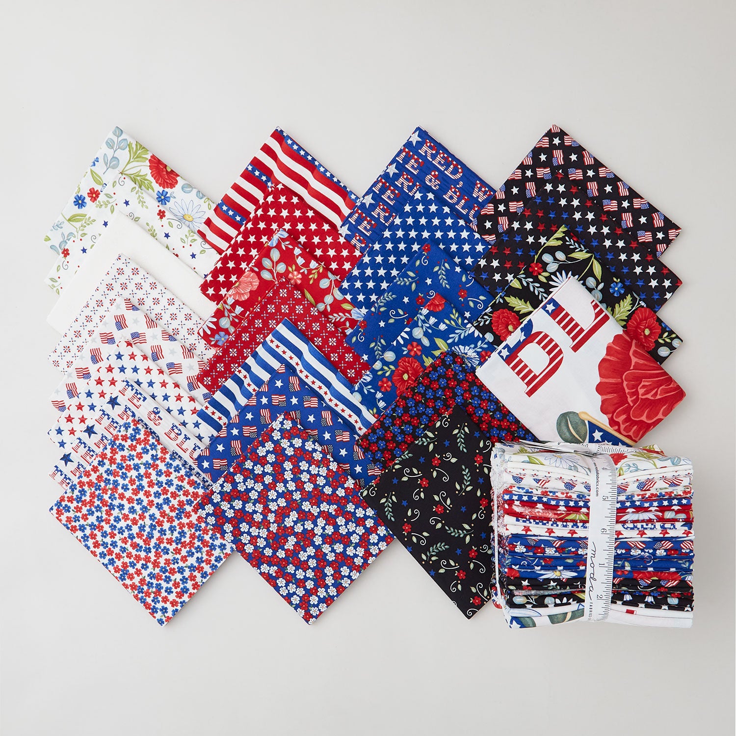 Red, White & Bloom Fat Quarter Bundle