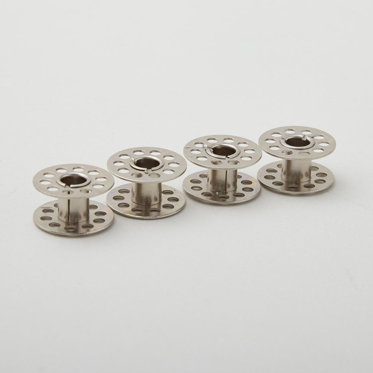 Metal Bobbins - Class 15 (4 ct)