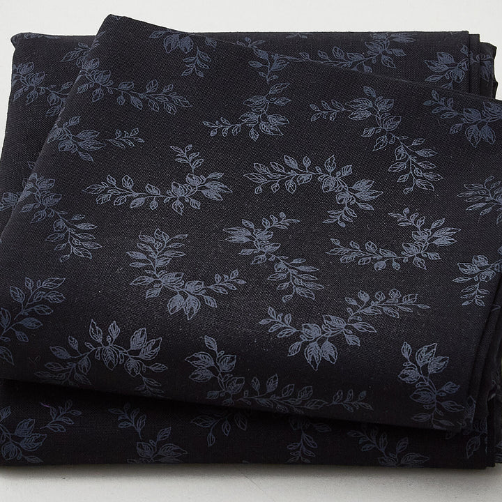 Blackout - Leaves Black 2 Yard Cut