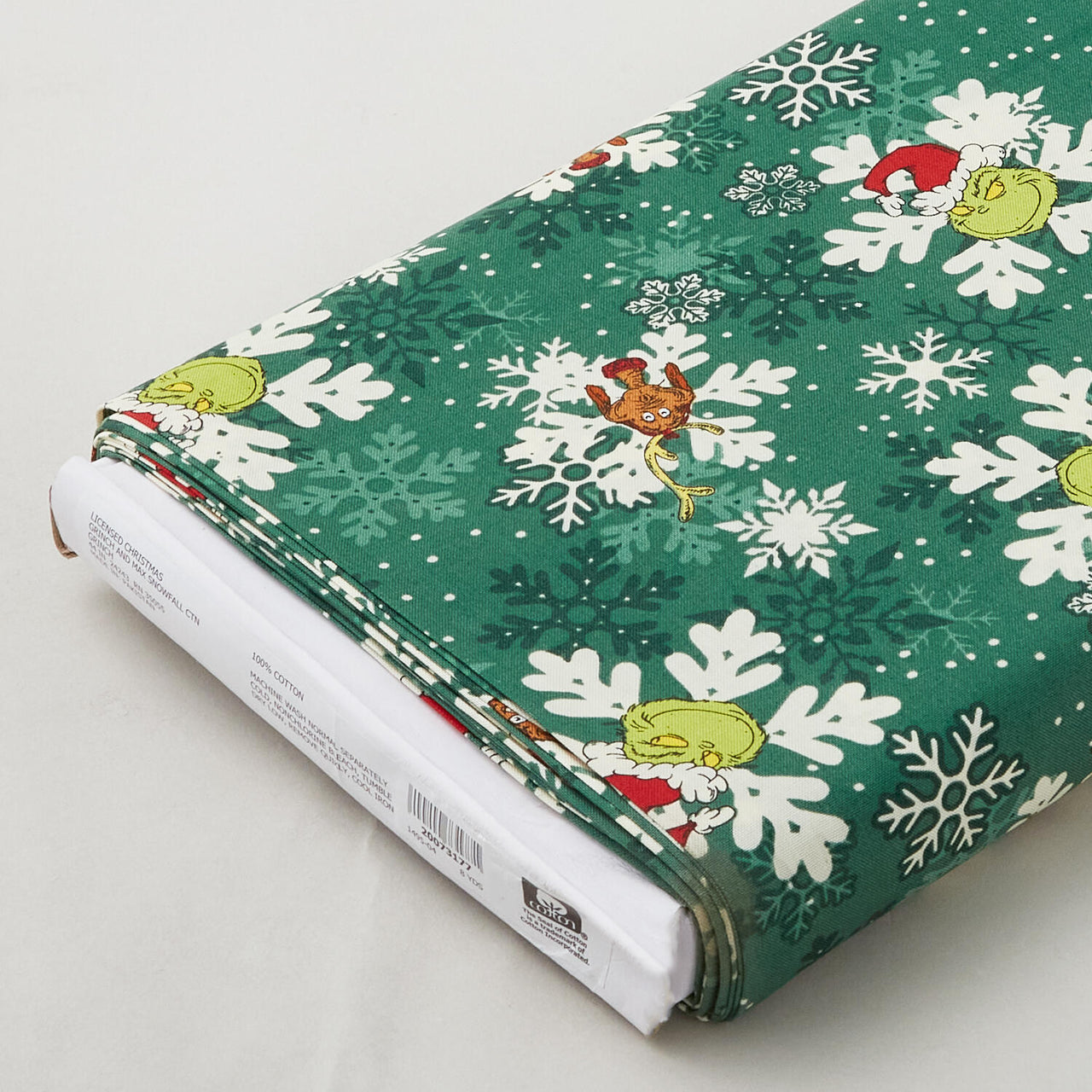 How the Grinch Stole Christmas - Grinch Snowflake Leaf Green 8 Yard Bolt