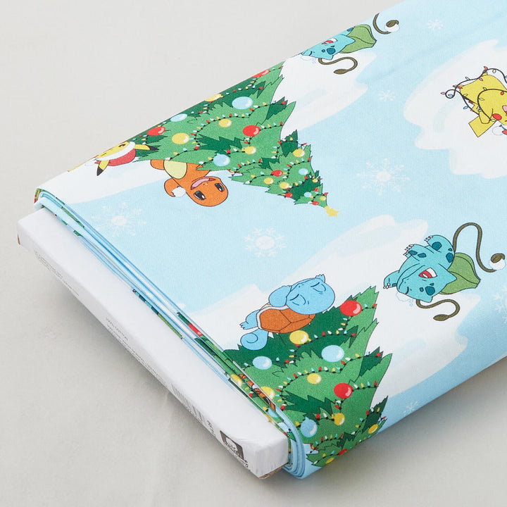 POKEMON - Pokemons & Christmas Trees Snow Blue 8 Yard Bolt