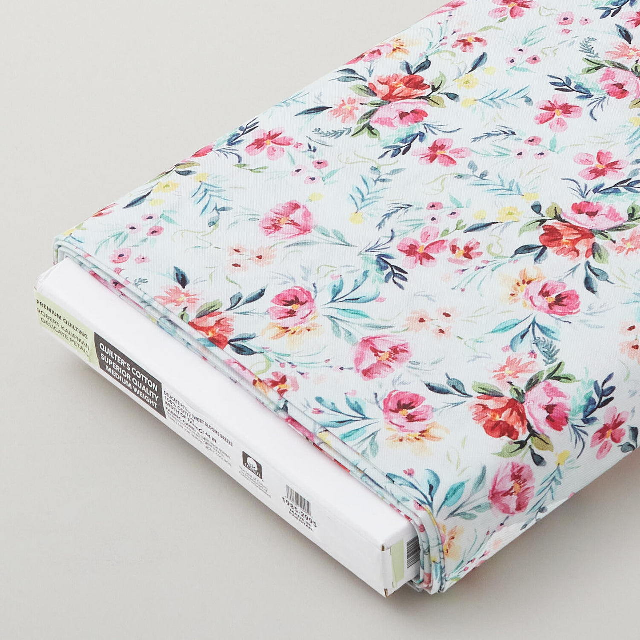 Delicate Petals - Bouquet Breeze 8 Yard Bolt