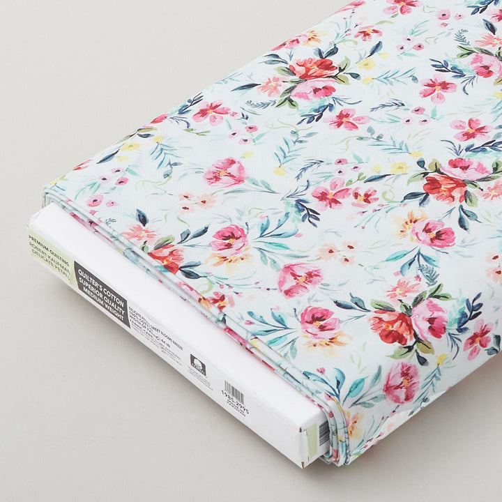 Delicate Petals - Bouquet Breeze 8 Yard Bolt
