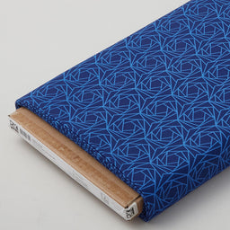 Jardin Blue Favorites - Navy Roses 8 Yard Bolt