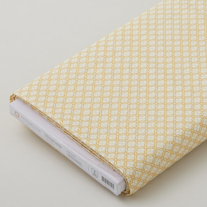 Enchanted Garden - Yellow Geo 8 Yard Bolt