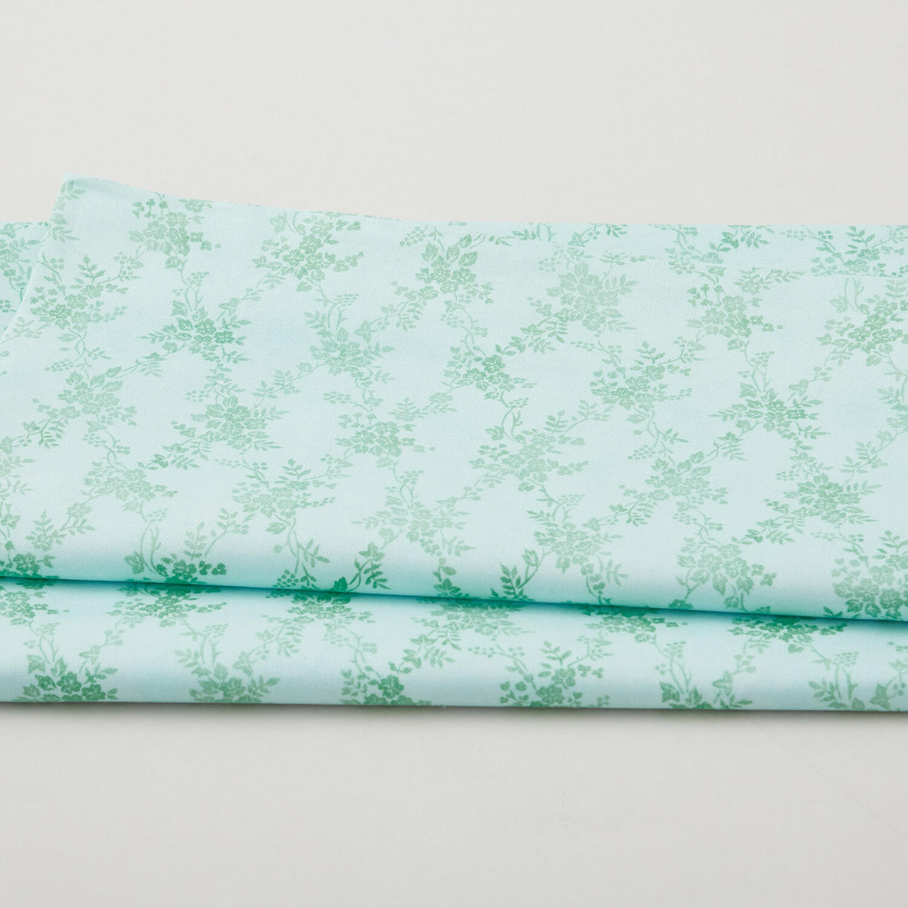 Hydrangea Gazebo Favorites - SkyTrellis 2 Yard Cut