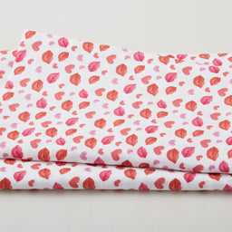 Sweetheart Blooms - Lips White 2 Yard Cut