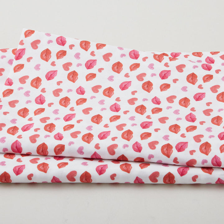 Sweetheart Blooms - Lips White 2 Yard Cut
