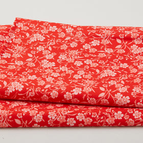 Fabric Market Favorites - Strawberry Swirly Leaf Flower 2 Yard Cut