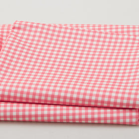 Fabric Market Favorites - Honeysuckle Gingham 2 Yard Cut