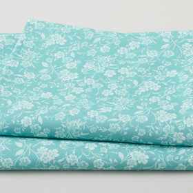 Fabric Market Favorites - Lagoon Swirly Leaf Flower 2 Yard Cut