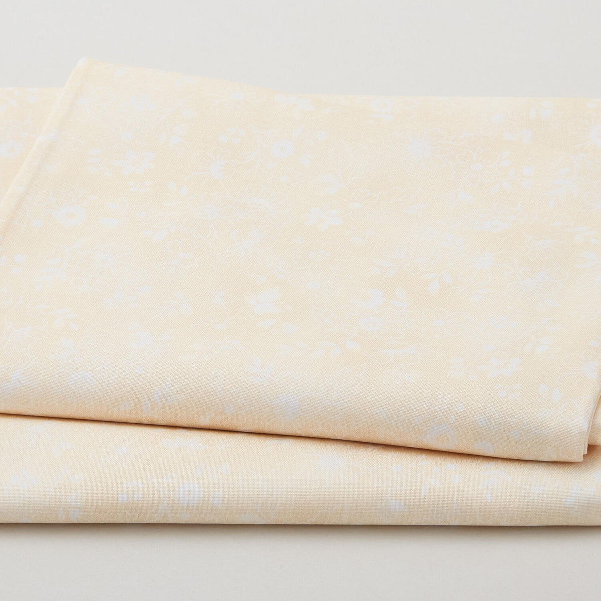 Fabric Market Favorites - Vanilla Line Drawn Flowers 2 Yard Cut
