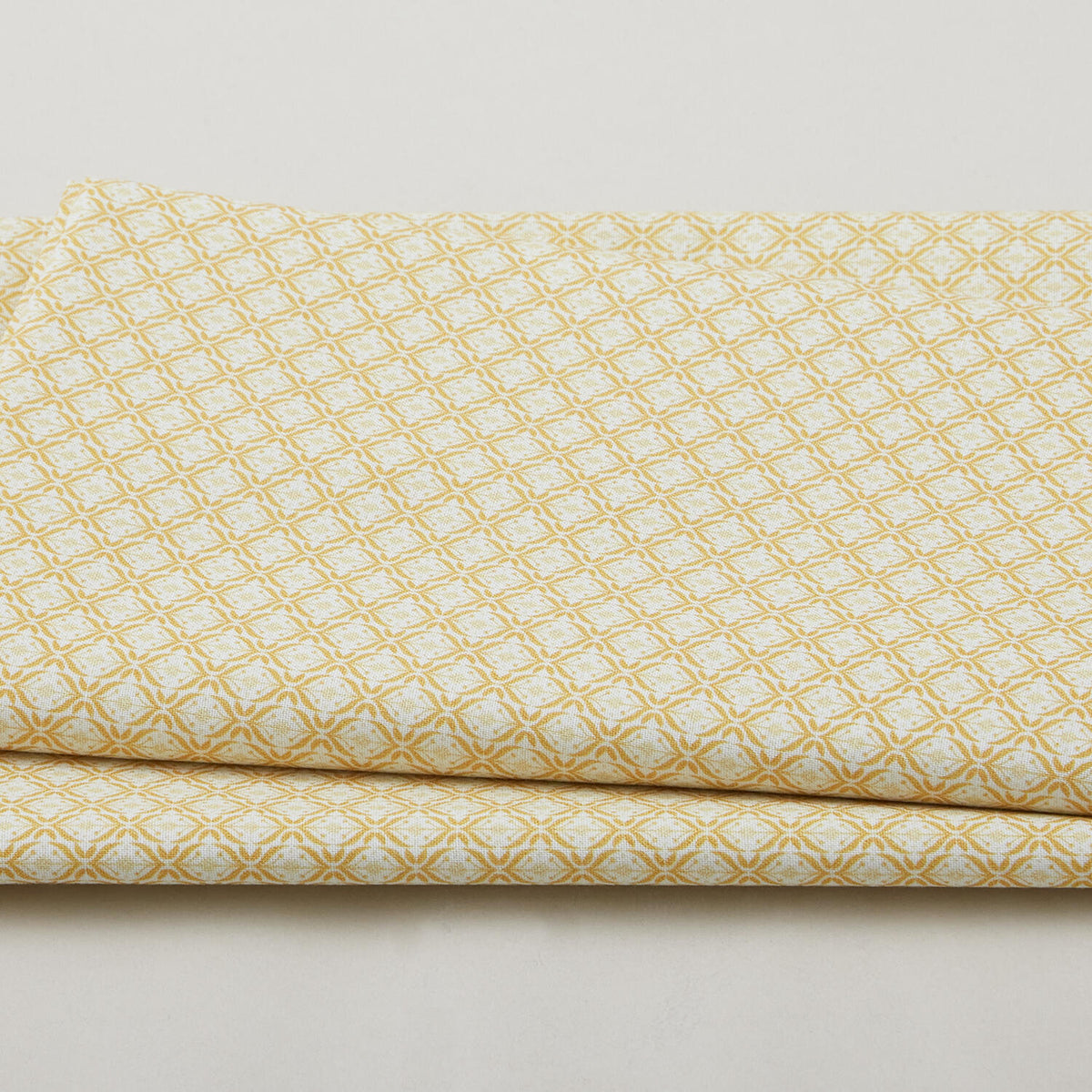 Enchanted Garden - Yellow Geo 2 Yard Cut