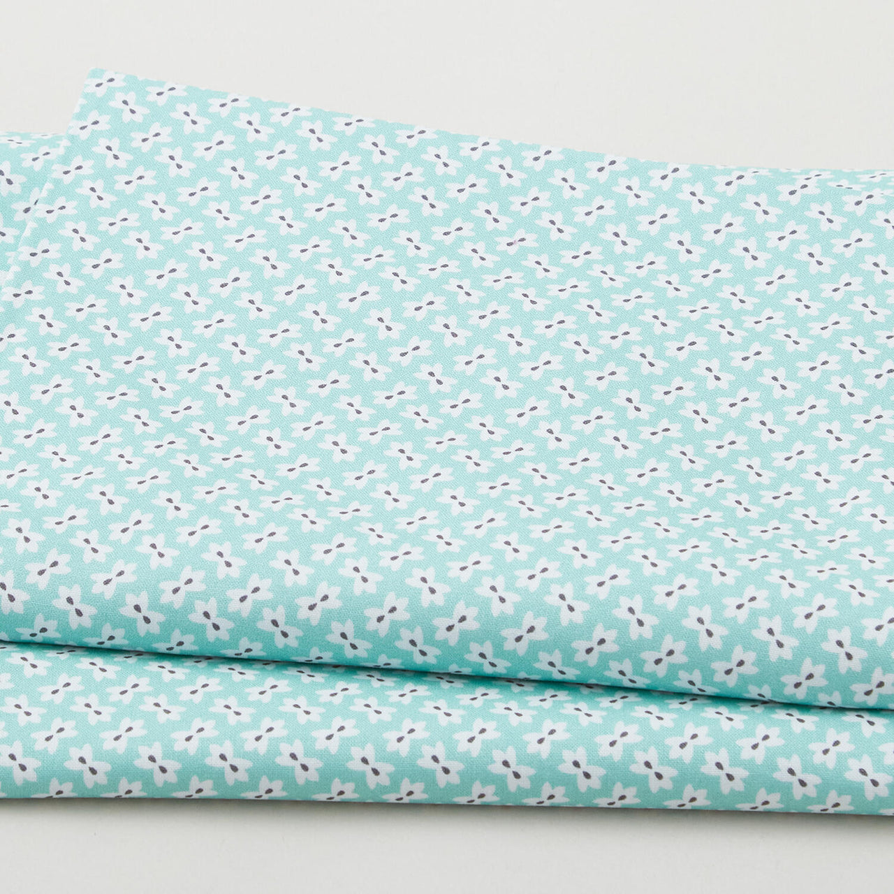 Blast from the Past Favorites - Aloe Bowties 2 Yard Cut