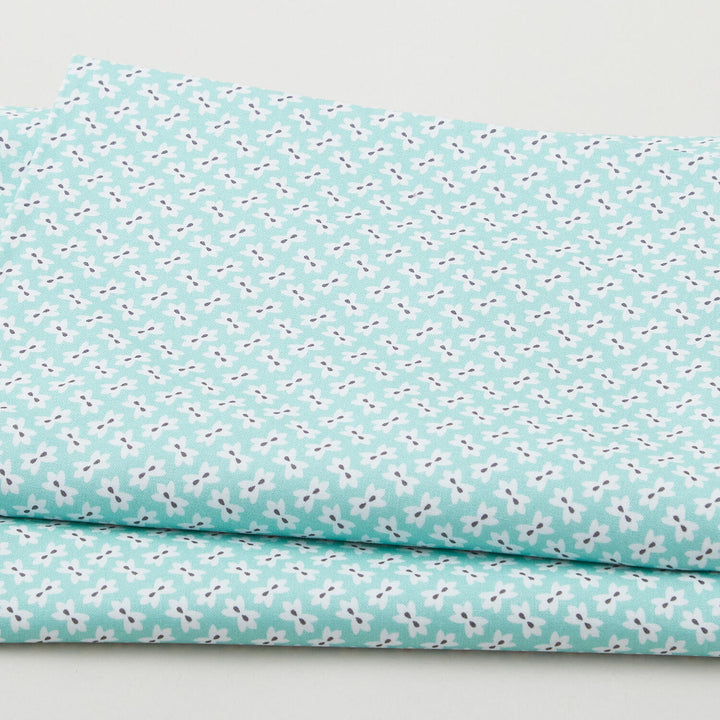 Blast from the Past Favorites - Aloe Bowties 2 Yard Cut